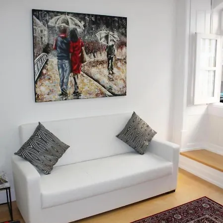 Sunday Lovers - Fb - 54 Διαμέρισμα *