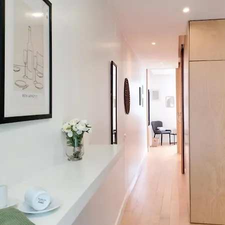 Sunday Lovers - Fb - 54 Apartman *